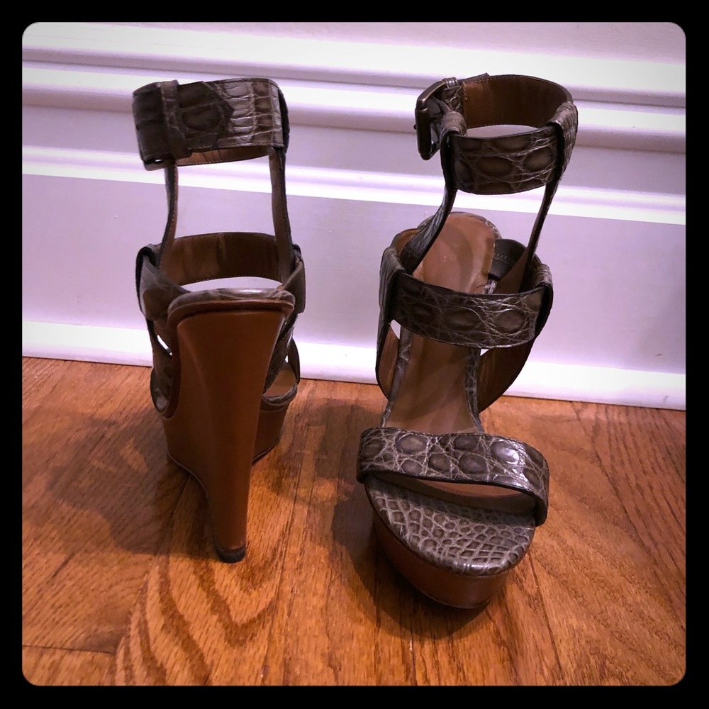 BOTTEGA VENETA embossed gladiator wedges